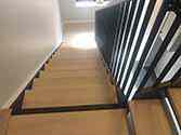 schodišťové stupně a podesty z dřevěných desek